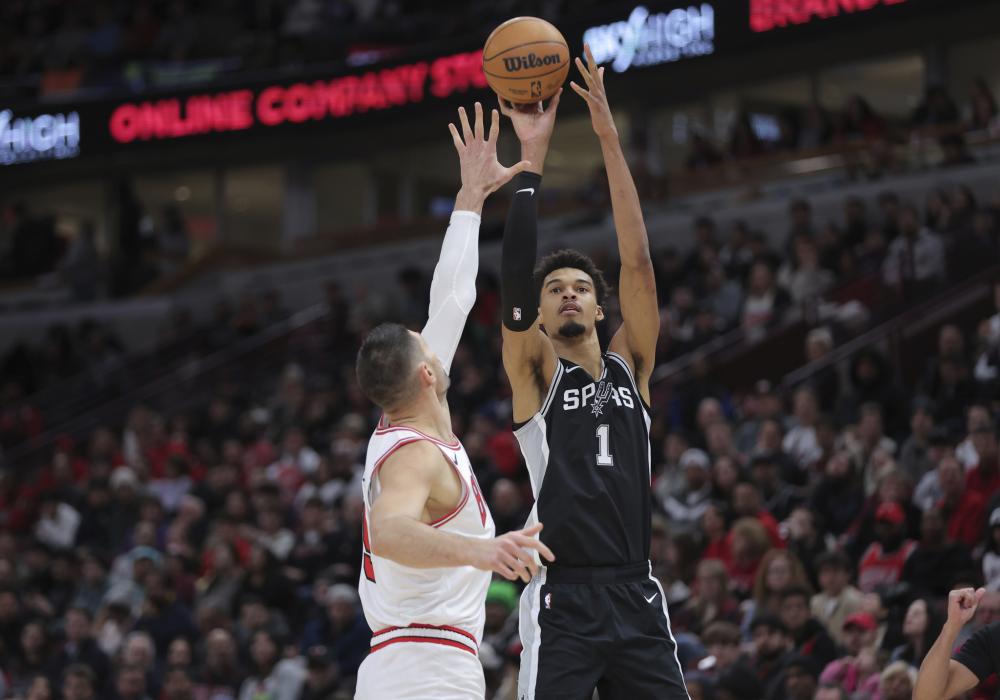 员表达过敬 员表达过敬