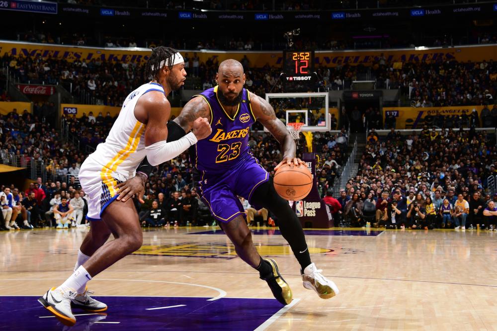 但足球的瞬 但足球的瞬